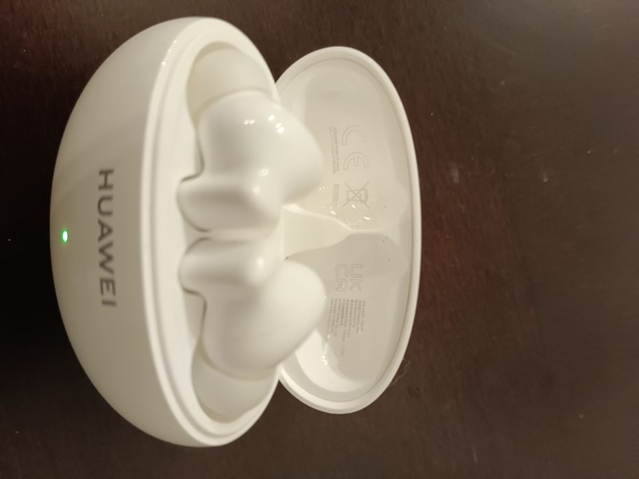 Безжични слушалки Huawei