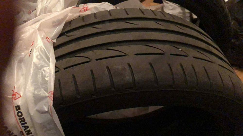Летни гуми Contınental 225/40 R18