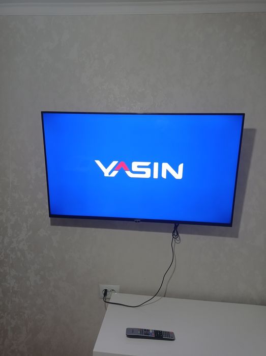 Телевизор Yasin 43 диагональ