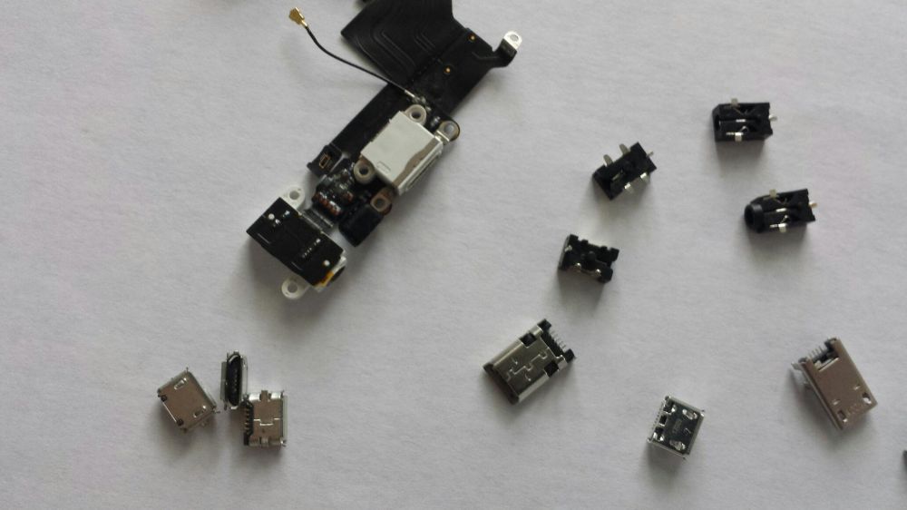 Montaj.Mufe telefoane și tablete