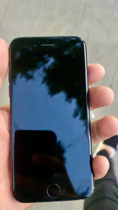 Iphone 7   32 gb xotira LL/A