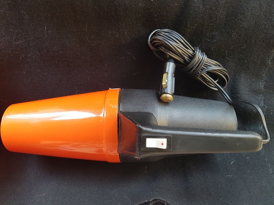 Aspirator auto alimentare 12 v