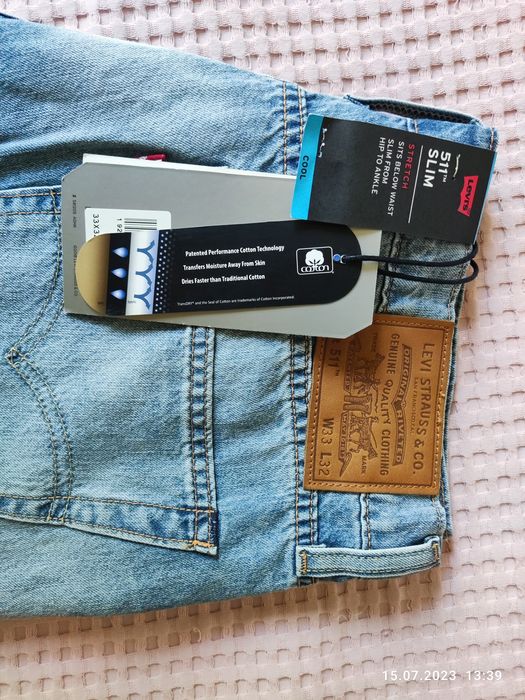 Levi's - джинсы новые цвета неба Ташкента