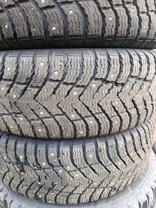 Cardiant 215 60 R17 комплект