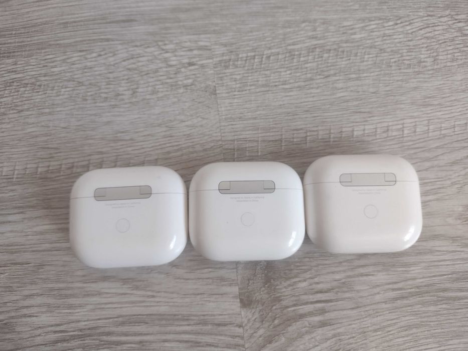 Apple Airpods 3 А2566 зарядна кутия