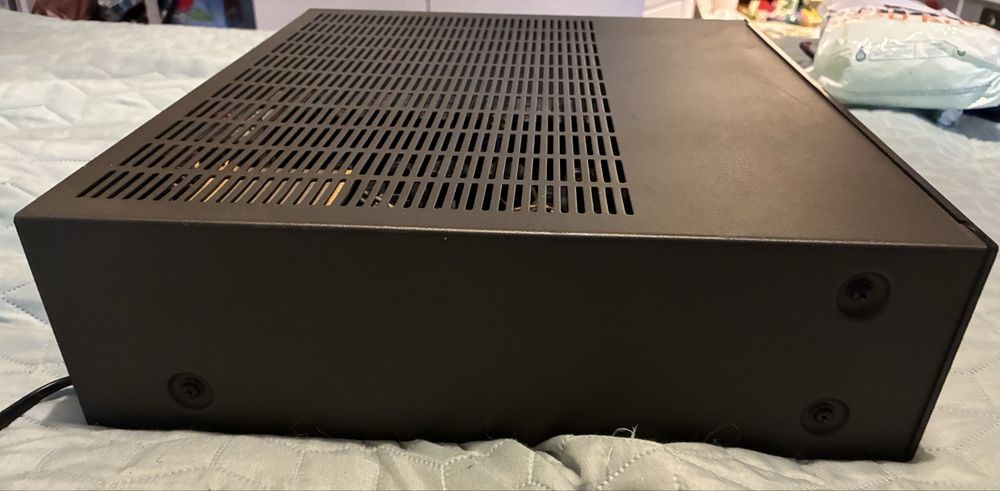 NAD 3240pe - Топ Състояние