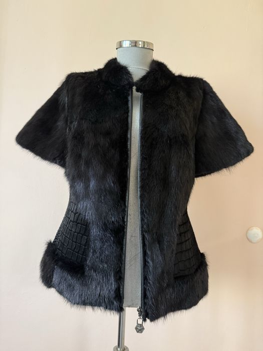 Много запазени връхни дрехи - ИЗГОДНО