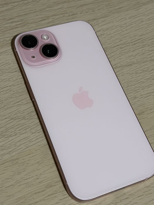 iPhone 15 pink 256 gb