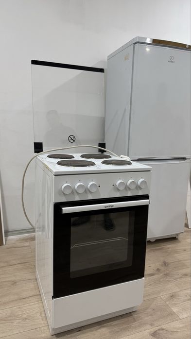 Продам электрическую плиту б/у