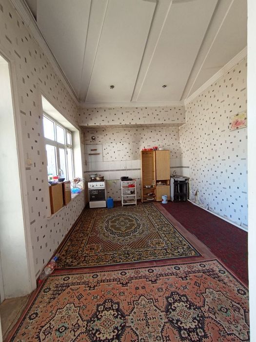 Keles G.Umarovda uchaska sotiladi 6sotix srochniy