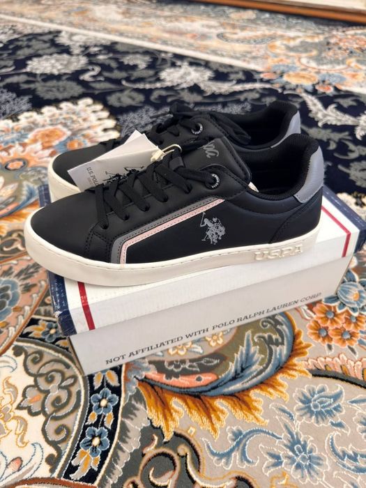 Продается оригинал кроссовки POLO