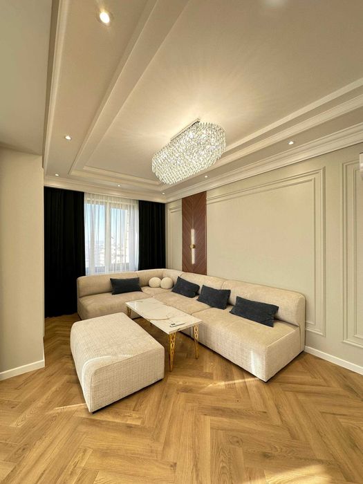 Срочно...Сергели 5 3хона 10-11-этаж 145квадрат метро ёнида