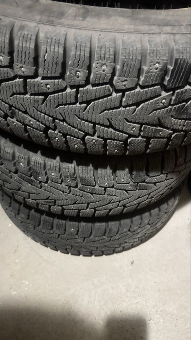 225/65R17 комплект зимних шин с дисками