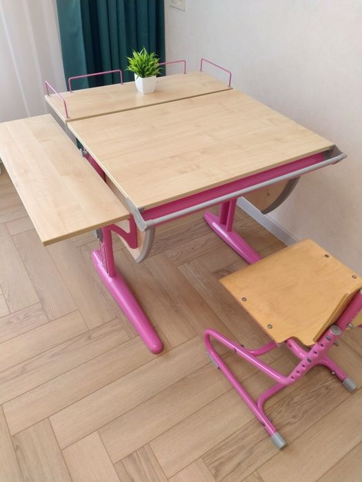 Растущая парта Дэми со стулом