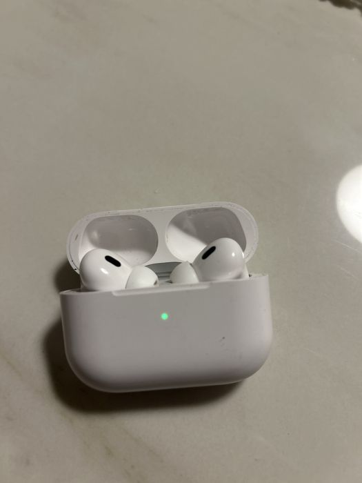 Airpods Pro cu cutie si husa