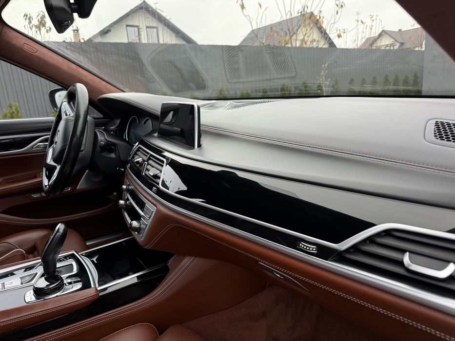 BMW 740 xdrive InDividual