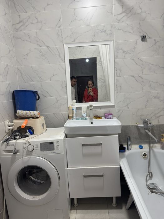 Раковина с тумбой