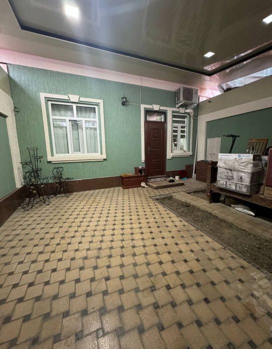 Продается дом. Мирзо Улугбекский р-он Военный Госпиталь.