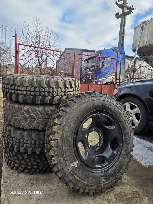 Set 4 cauciucuri+una echipata GV/Vitara/Jimny/Feroza 5x139,7 R16 205/8