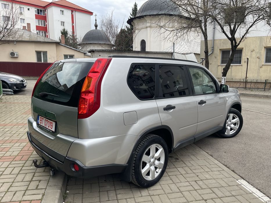 Nissan X trail T31 2.0dci 150cp 4x4 Decuplabil La Buton An 2008