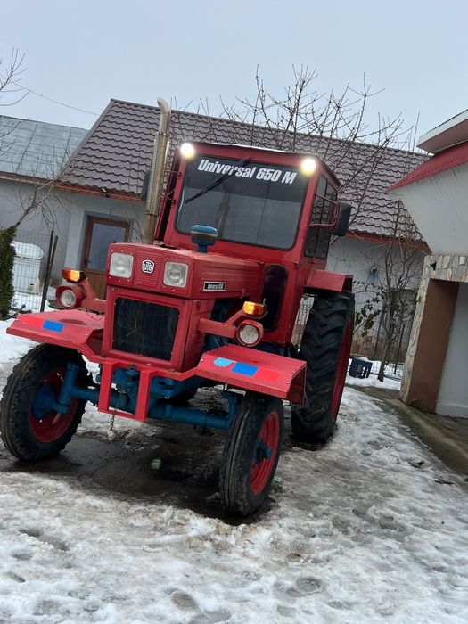 Tractor u650’ Disc si plug