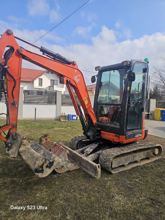 Inchiriez Excavator 3T - Suceava (Fără/Cu Operator)