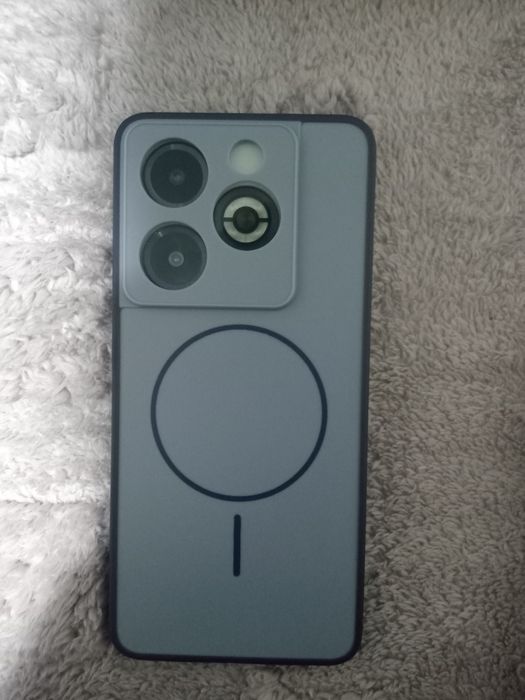 Infinix smart 8 pilus