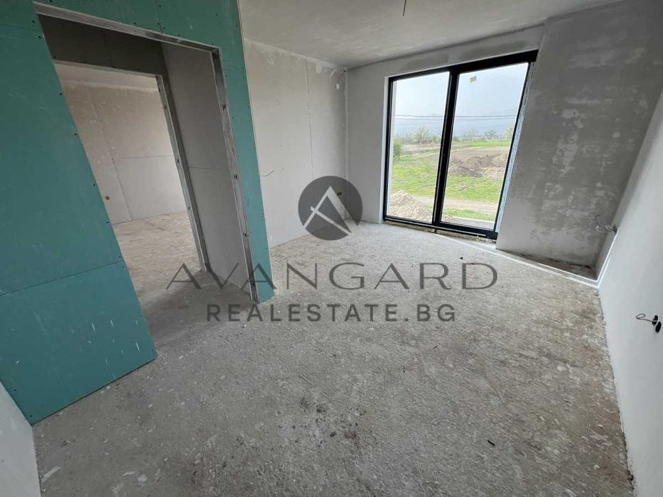 Продава се Къща в с. Оризари, Област Пловдив - 245 кв.м за 1123 €/кв.м - Снимка #11