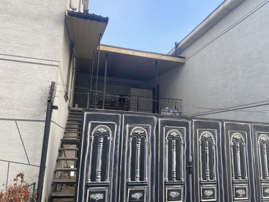 3 xonali kvartira raysentir bozor yonida Narxi kelishamiz