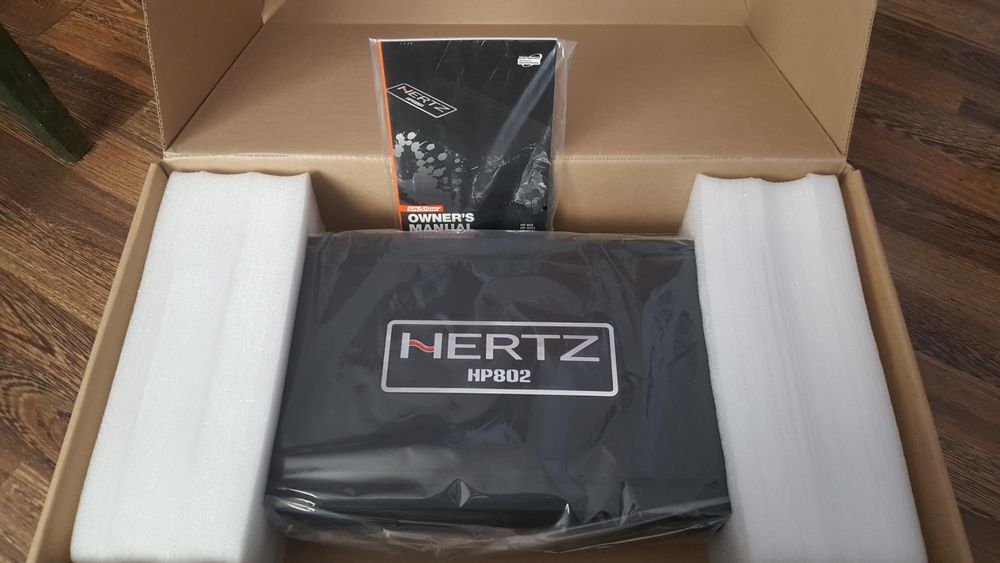 Car Audio Kicker solo x 18 hertz,Audison bit ten