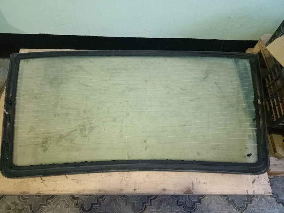 Продам двойные стекла для БМВ Е38