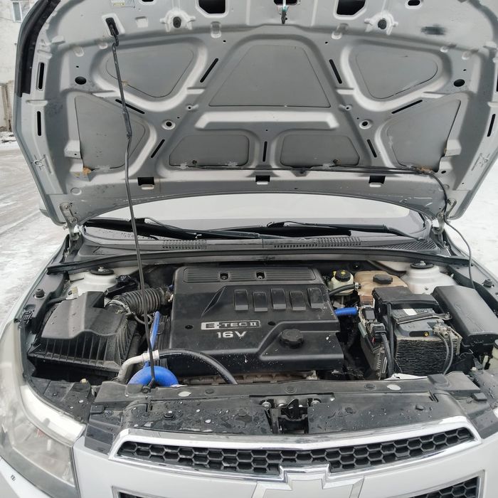 Продам шевроле круз