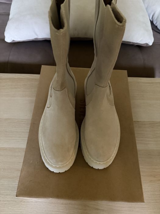 Steve Madden нови боти