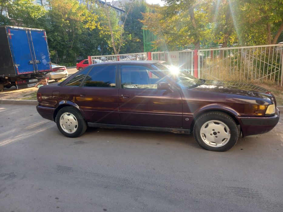 Продам ауди 80Б4