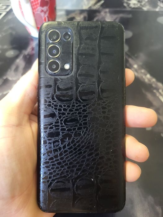 Продаю телефон Oppa