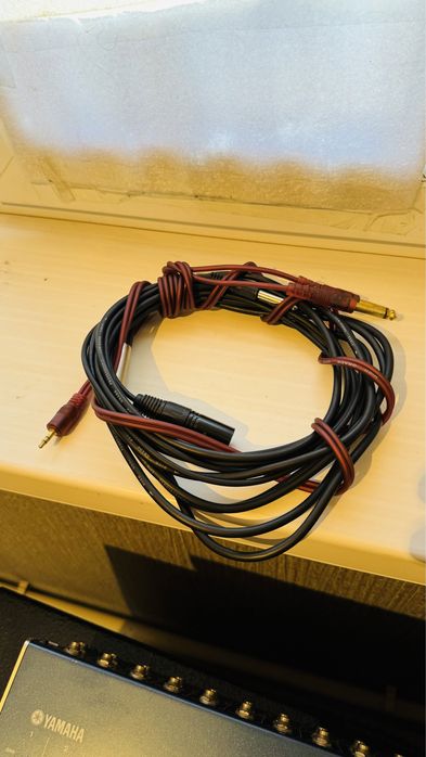 музыкальная аппаратура, микшерные пульт.