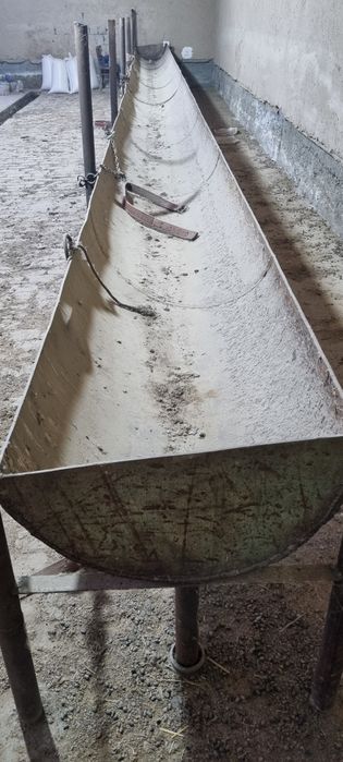 Oxur sotiladi 1 metri 500.000 so'm