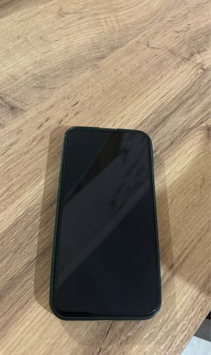 Продам айфон 13 идеал