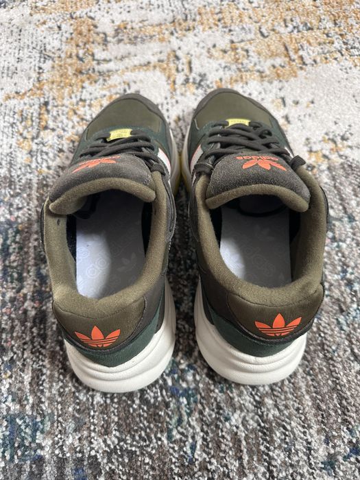 Adidasi Adidas Retropy  F90