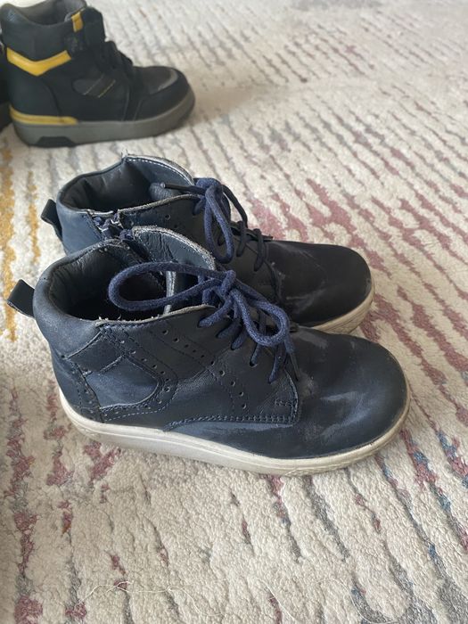 Продам детскую обуь на мальчика