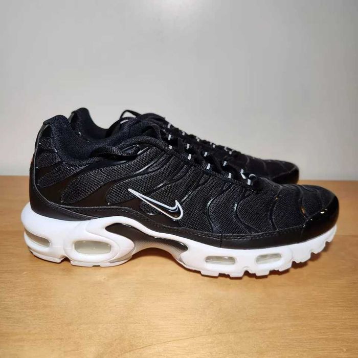 НОВИ! / Nike / AirMax TN / Black & White
