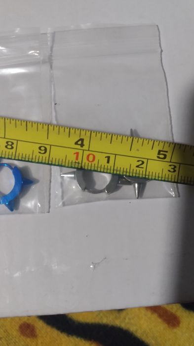 Обеци и аксесоари