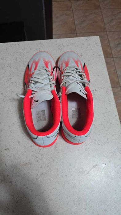 Ghete fotbal marimea 42