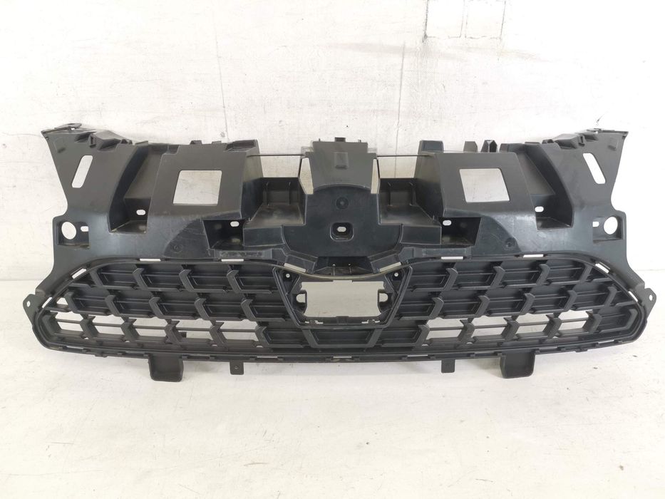 Тойота Ярис / Toyota Yaris XP210 Cross Оригинален Държач за Решетка на