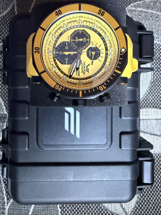 НОВ! Продавам часовник VOSTOK LUNOKHOD