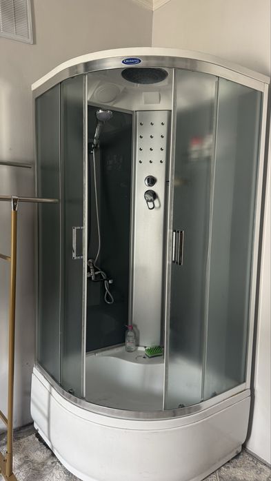 Dushevoy kabina deyarli yangi 4 oy ishlatilgan