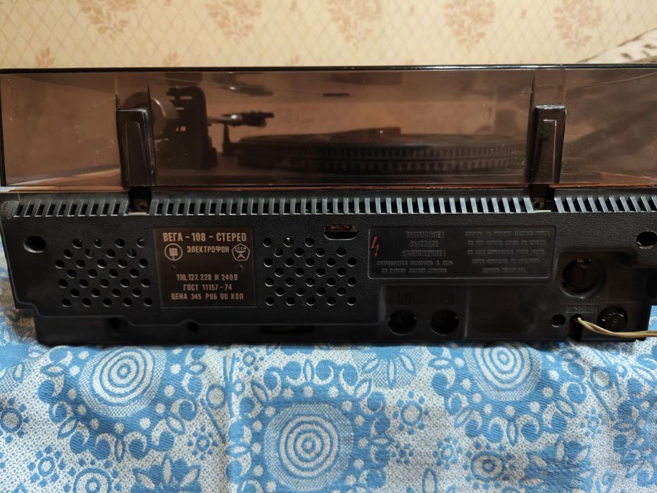 Продаю на запчасти Электрофон Вега 108⁠, Магнитофон Нота-203-стерео