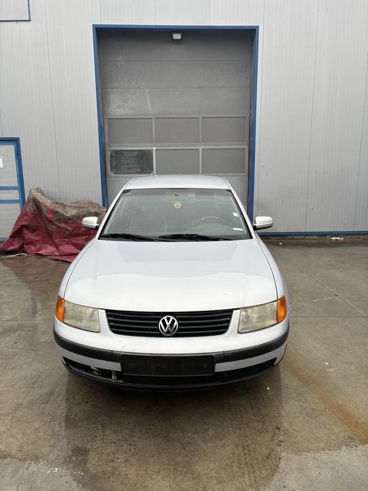 Passat b5 1.8 бензин 125 коня На Части