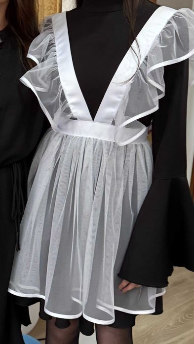 фартук школьный б,у