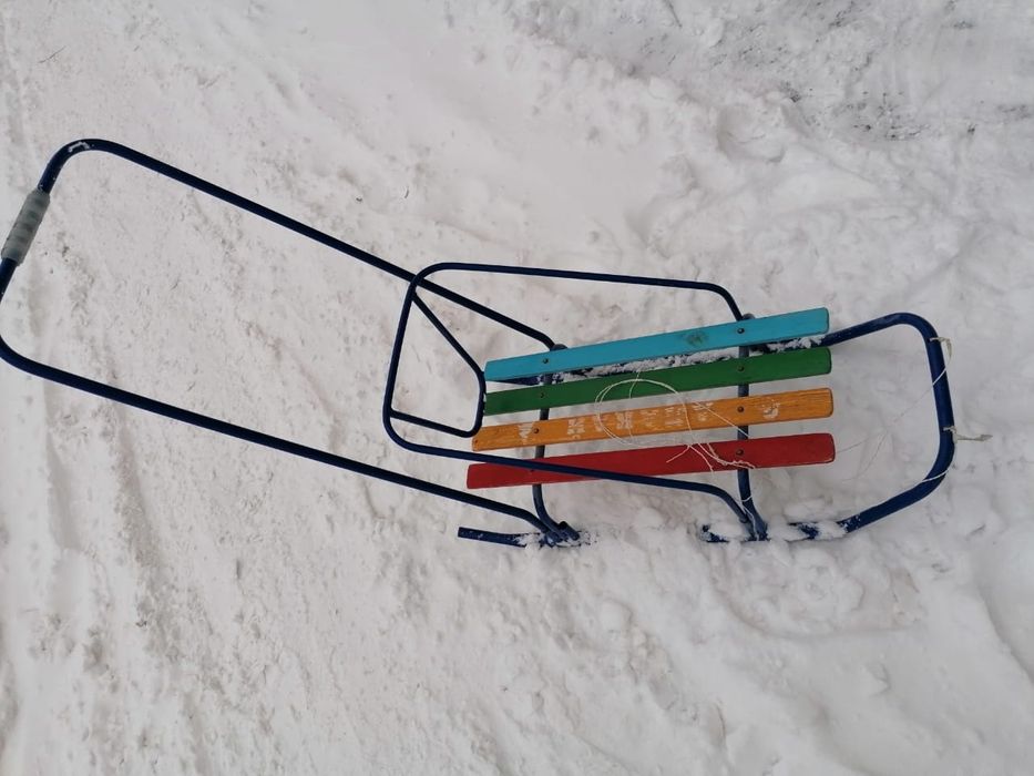 Продам санки детские